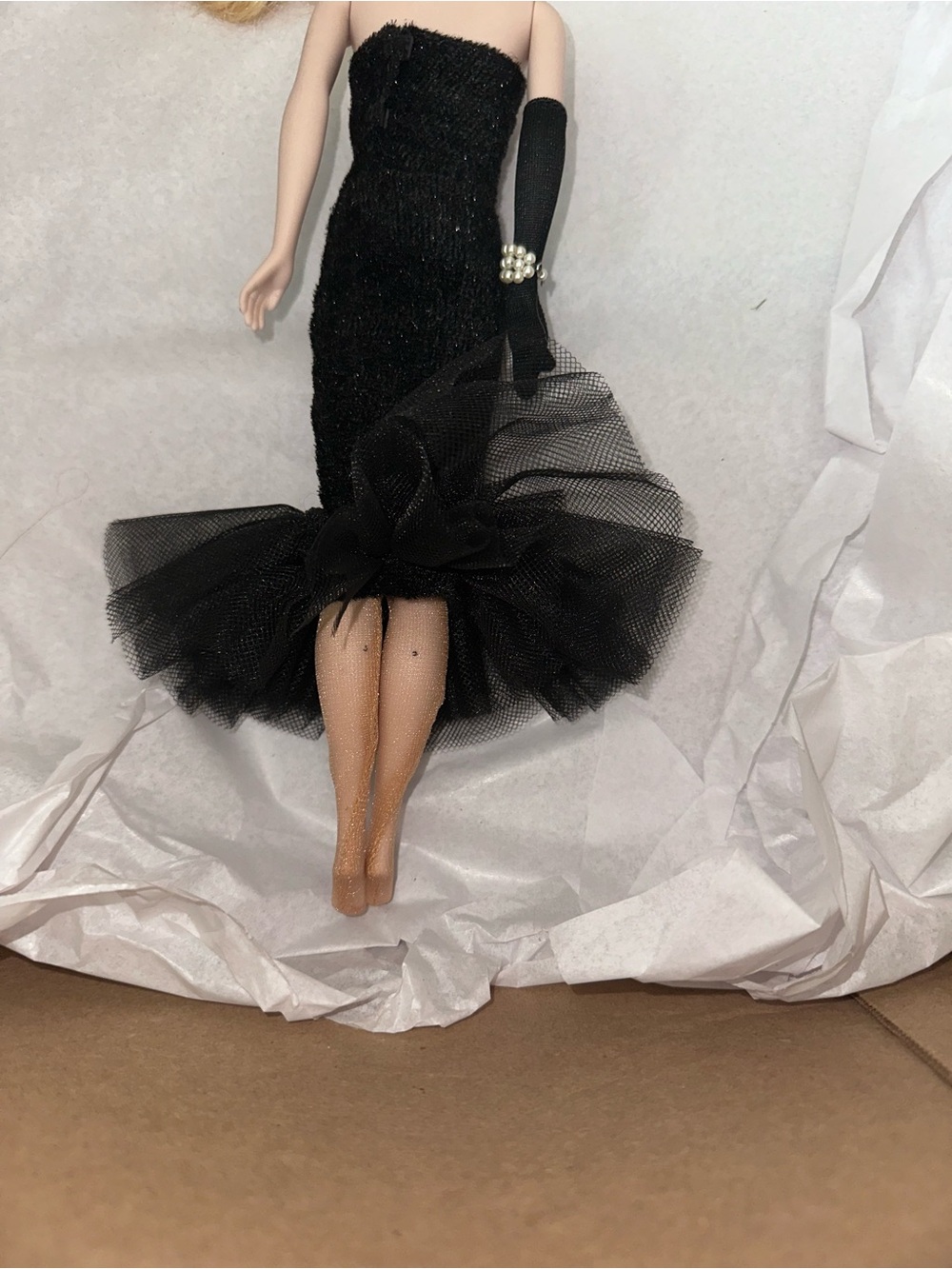 1990 Solo In The Spotlight Porcelain Barbie Doll Reproduction - Picture 4 of 5